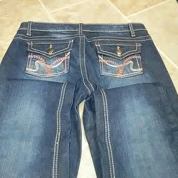 Jeans - Picture 3 of 3